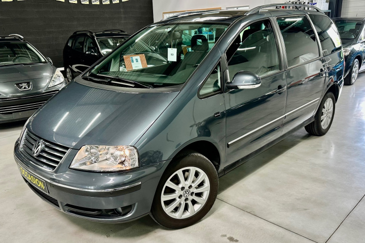 VOLKSWAGEN SHARAN