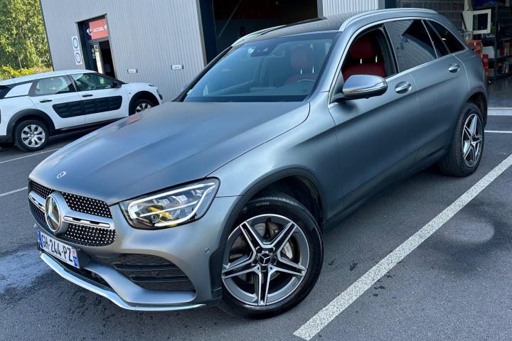MERCEDES GLC