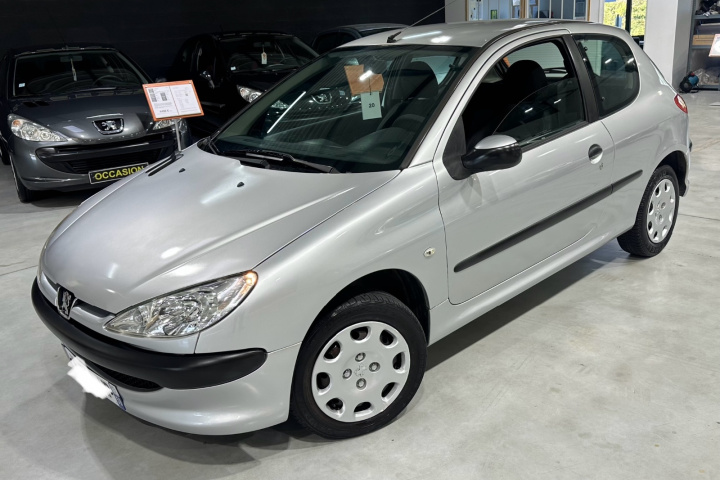 PEUGEOT 206